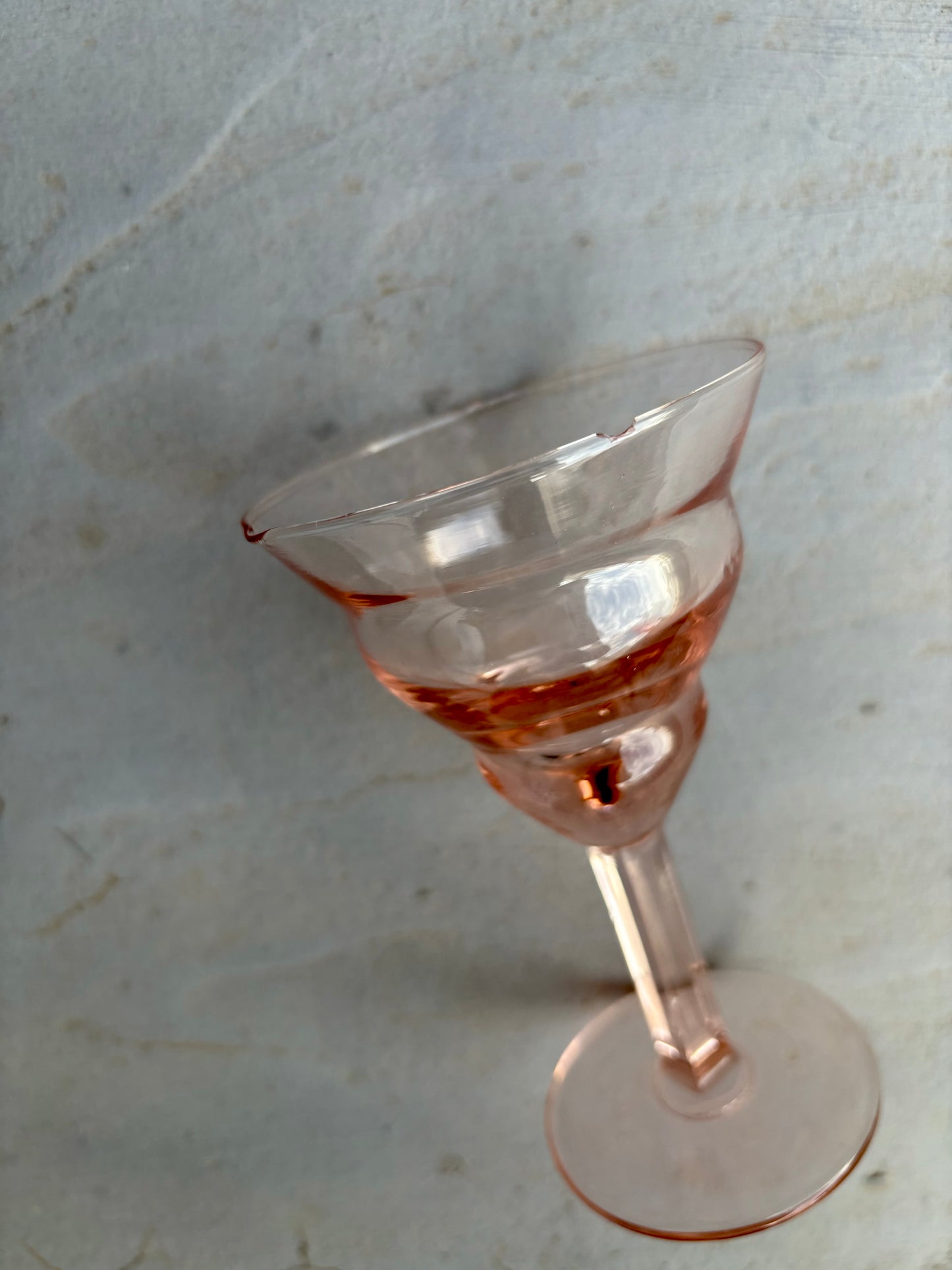 4 grand verres à liqueur